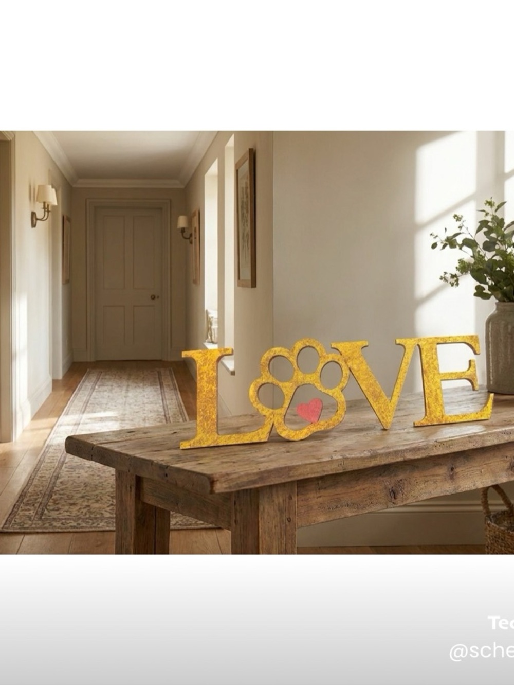 Hand crafted
Wood LOVE' sign with Paw Accent